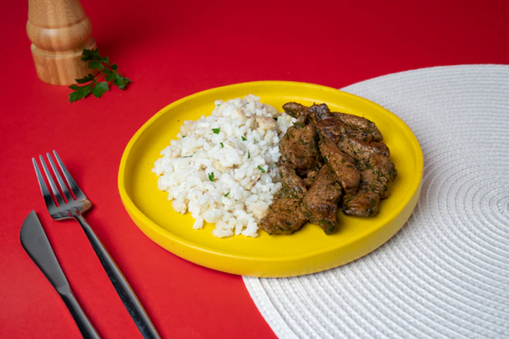 Iscas de Filé Mignon com Chimichurri +  Risoto de Palmito Pupunha