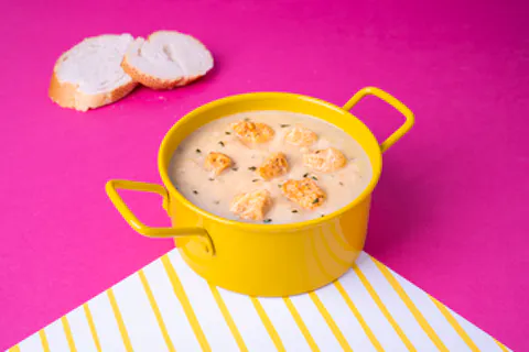 Creme low carb de couve-flor com frango
