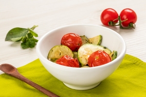 Abobrinha com tomate