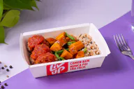 Almôndega de carne, arroz 7 grãos e legumes
