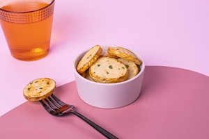 Batata assada com alho e salsinha