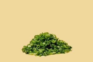 Cebolinha orgânica picada e higienizada