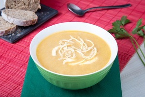 Creme low carb de couve-flor com frango