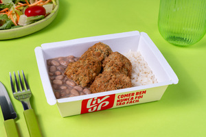 Falafel, arroz e feijão carioca