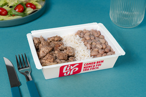 Filé mignon suíno acebolado, arroz e feijão 370g