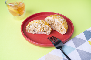 Pão de batata recheado com frango