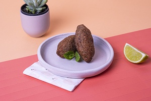 Quibe assado com castanha do Pará