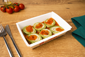 Rondelli de três queijos ao molho de tomate